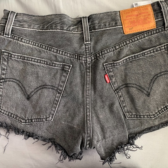 Levi's Shorts - Picture 2 of 2